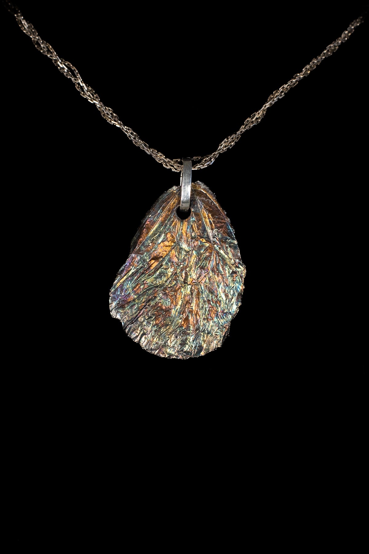 Medium Idea Idea Wing Fossil Pendant with Mandarin Mint Patina — image 4